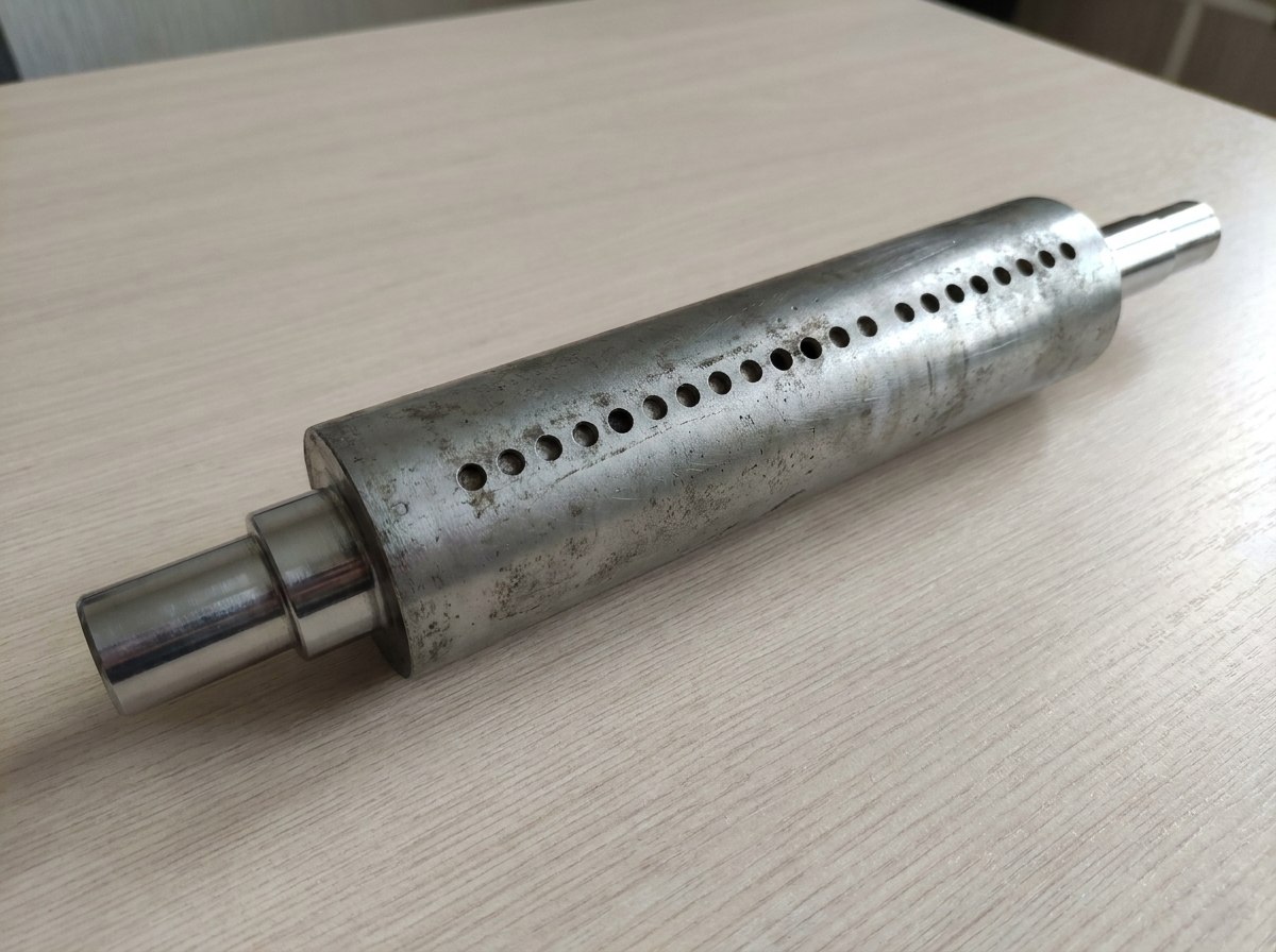 Восстановление стального вала для редуктора на токарном станке